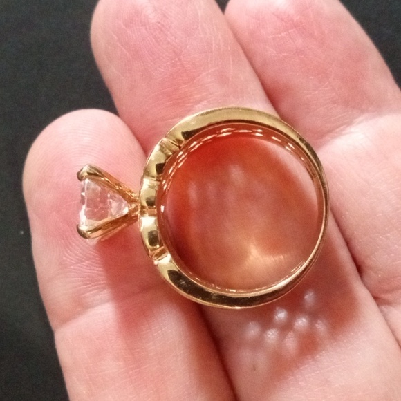 Bold SE Gold Plated CZ Ring sz 7 - Picture 5 of 5